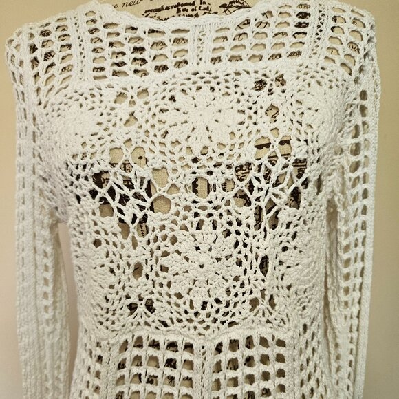 Ricki's White Crochet Sweater/Coverup - Picture 3 of 9